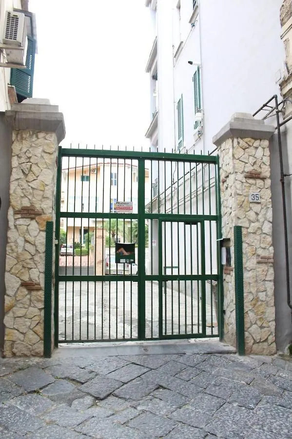Neve Al Sole Bed & Breakfast Naples